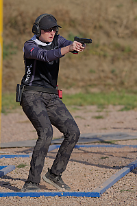 Ashley Robertson LVS09476